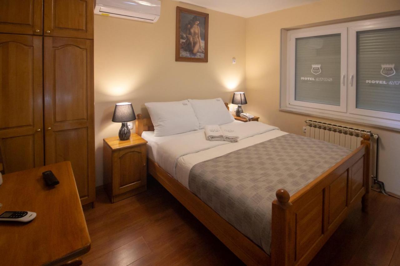 Motel Atos Лакташи Екстер'єр фото