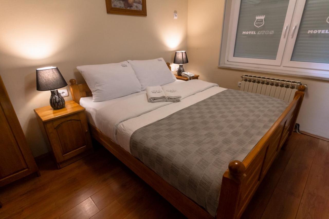 Motel Atos Лакташи Екстер'єр фото