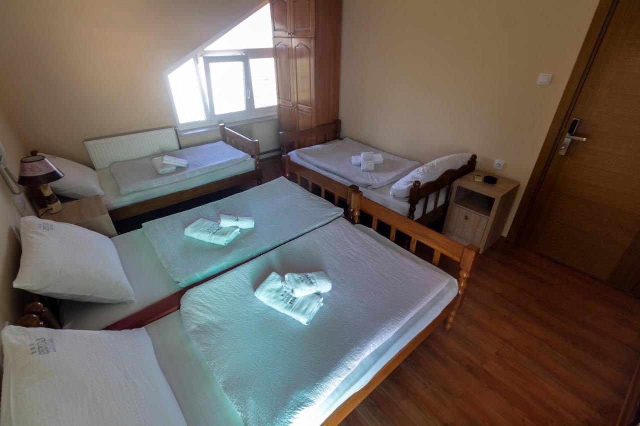 Motel Atos Лакташи Екстер'єр фото