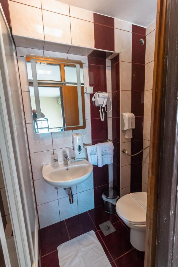 Motel Atos Лакташи Екстер'єр фото
